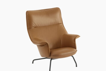 Titus dining chair